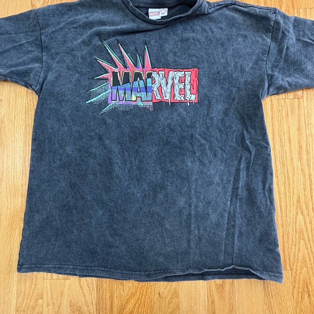 Marvel Heather Gray Tee Size XS Unisex
